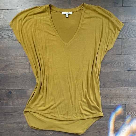 Express Tops - Olive green EXPRESS top